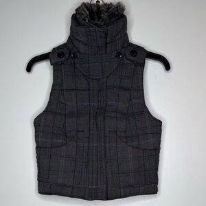 GUESS PLAID VEST